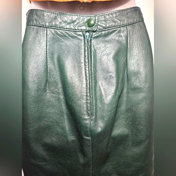 Bagatelle Vintage Hunter Green Leather Skirt Size Vintage 8 - Picture 3 of 13
